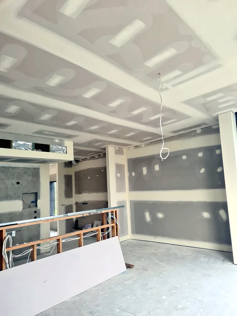 Interior plaster preparation before painting